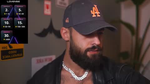 Snapshot of hairyrobxxx chatting on 11-04-25, 04:17 HairyRobXxX online show from 11-04-25, 04:17