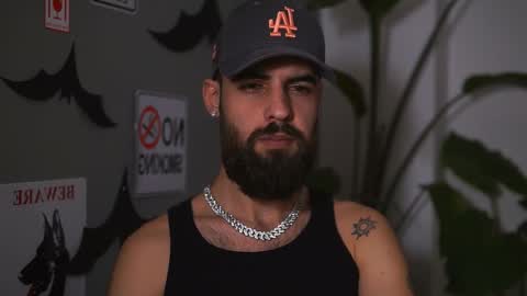 Snapshot of hairyrobxxx chatting on 11-07-25, 08:20 HairyRobXxX online show from 11-07-25, 08:20