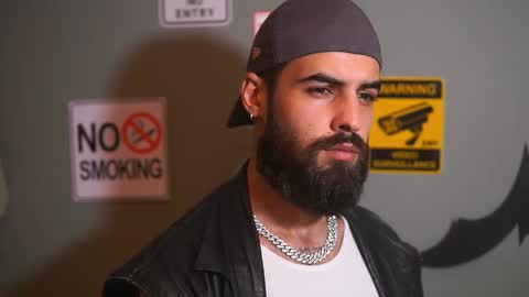 Snapshot of hairyrobxxx chatting on 11-26-25, 09:16 HairyRobXxX online show from 11-26-25, 09:16