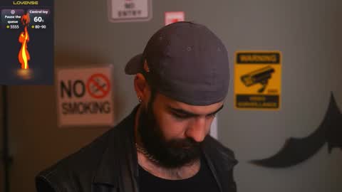 Snapshot of hairyrobxxx chatting on 11-29-25, 04:21 HairyRobXxX online show from 11-29-25, 04:21