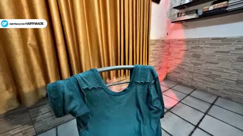 Snapshot of hairyshort chatting on 01-17-25, 11:51 hairy and short online show from 01-17-25, 11:51