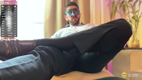 Snapshot of hairyxlmaster chatting on 01-07-25, 06:14 CASHMASTER CARLO online show from 01-07-25, 06:14