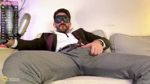 Snapshot of hairyxlmaster chatting on 02-05-25, 09:25 CASHMASTER CARLO online show from 02-05-25, 09:25