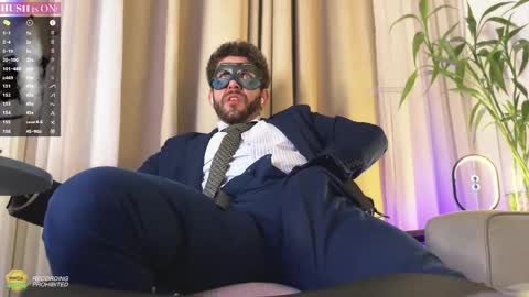 Snapshot of hairyxlmaster chatting on 03-11-25, 02:10 CASHMASTER CARLO online show from 03-11-25, 02:10