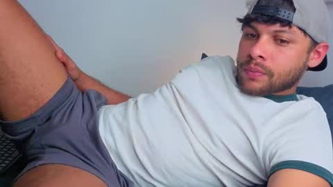 Independent       model  online show from 02-04-26, 11:20