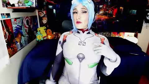 Haku Please help me with your thumbs up its important  online show from 11-19-25, 08:53