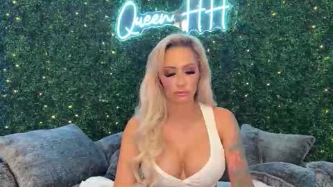 Halia Hill online show from 02-19-26, 02:29