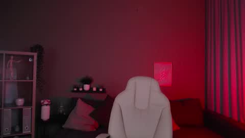 Mary online show from 10-03-25, 02:25