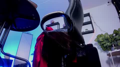 Snapshot of halley_ravenn chatting on 06-14-26, 02:24 halley_ravenn online show from 06-14-26, 02:24