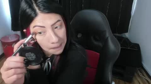 halley_ravenn online show from 07-18-26, 03:38