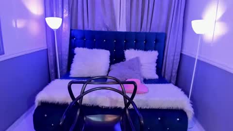 Halls Red online show from 01-25-25, 12:06