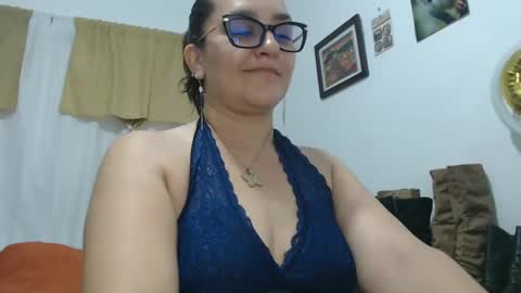 Snapshot of hammer9247 chatting on 09-18-25, 03:47 hammer9247 online show from 09-18-25, 03:47