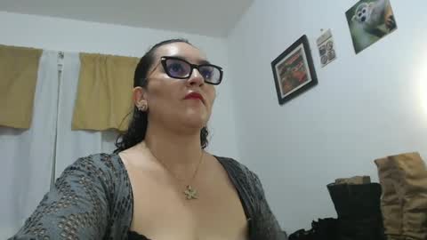 Snapshot of hammer9247 chatting on 09-23-25, 10:24 hammer9247 online show from 09-23-25, 10:24