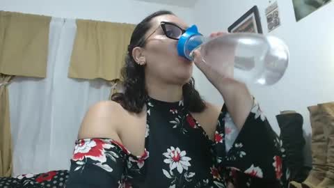 Snapshot of hammer9247 chatting on 09-29-25, 09:52 hammer9247 online show from 09-29-25, 09:52