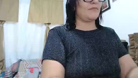 Snapshot of hammer9247 chatting on 10-09-25, 05:11 hammer9247 online show from 10-09-25, 05:11