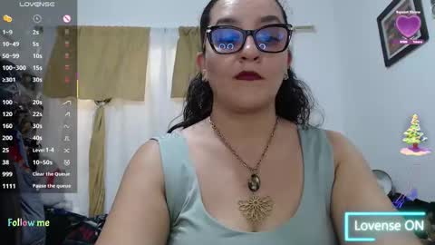 Snapshot of hammer9247 chatting on 11-19-25, 05:46 hammer9247 online show from 11-19-25, 05:46