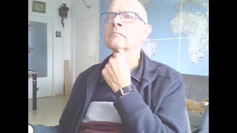 Prefer men 80 online show from 03-01-25, 03:16