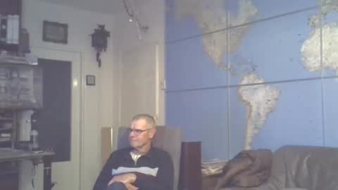 Prefer men 80 online show from 03-03-25, 08:54