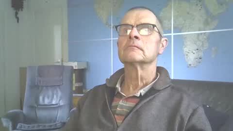 Prefer men 80 online show from 10-11-25, 03:43