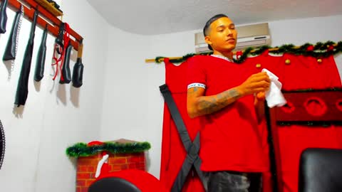 Hana and Zeta online show from 01-12-25, 12:12