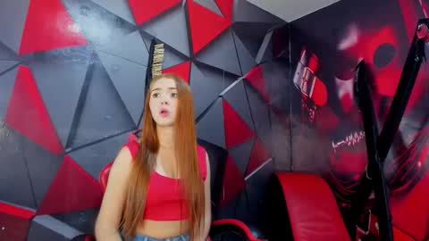 Hana and Zeta online show from 11-22-25, 12:15