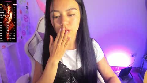 Snapshot of hana_garcia chatting on 01-19-26, 05:33 Hana Garcia online show from 01-19-26, 05:33