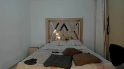 Hana Montes- online show from 09-19-25, 02:35