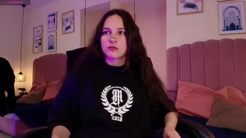 Snapshot of hanabie_ chatting on 01-15-26, 03:11 hanabie_ online show from 01-15-26, 03:11