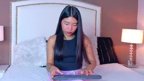 Hanna online show from 06-25-26, 02:21