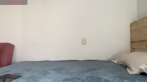 Snapshot of hanarousee chatting on 09-25-25, 01:48 Twtter  Onlyfns HanaRousee online show from 09-25-25, 01:48