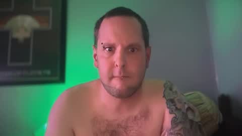 hand_banana_420 online show from 09-22-25, 12:12