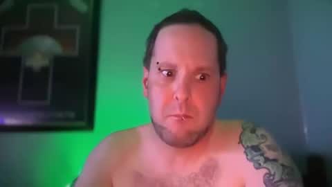 hand_banana_420 online show from 10-12-25, 02:32