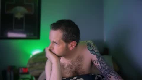 hand_banana_420 online show from 04-13-26, 11:32