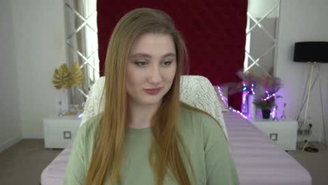 Snapshot of handsome_d_ chatting on 12-20-24, 04:20 Dayana online show from 12-20-24, 04:20