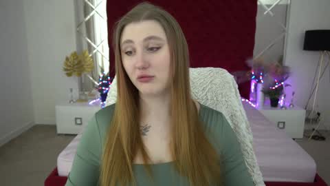 Snapshot of handsome_d_ chatting on 12-20-24, 08:12 Dayana online show from 12-20-24, 08:12