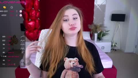 Snapshot of handsome_d_ chatting on 02-20-25, 09:53 Dayana online show from 02-20-25, 09:53