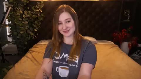 Snapshot of handsome_d_ chatting on 10-08-25, 12:58 Dayana online show from 10-08-25, 12:58