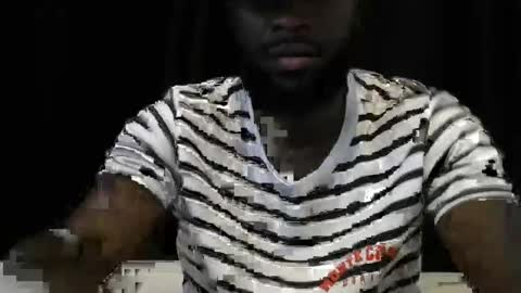 Snapshot of handsome_king30 chatting on 04-28-26, 04:23 handsome king online show from 04-28-26, 04:23