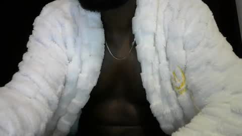 Snapshot of handsome_king30 chatting on 05-14-26, 08:15 handsome king online show from 05-14-26, 08:15