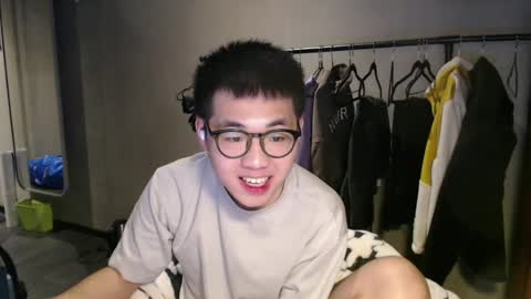 handsome_mannn online show from 01-15-25, 07:01