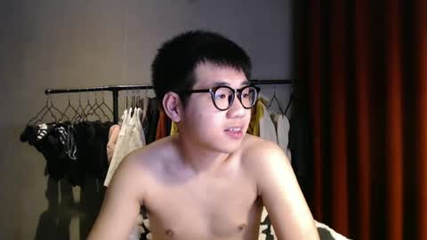 handsome_mannn online show from 02-04-25, 08:17