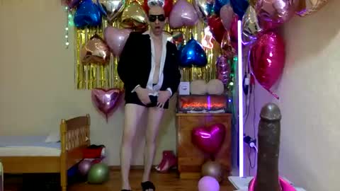 HandsomeAlfie online show from 04-25-26, 09:34