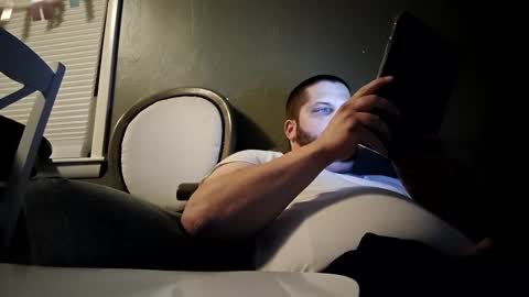 Snapshot of handsomedaddy198923 chatting on 09-09-25, 07:08 handsomedaddy198923 online show from 09-09-25, 07:08