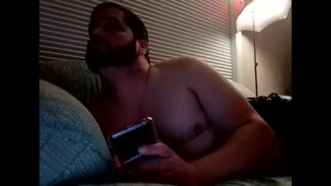 Snapshot of handsomedaddy198923 chatting on 09-20-25, 07:09 handsomedaddy198923 online show from 09-20-25, 07:09