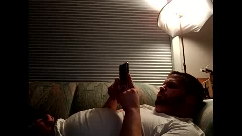 Snapshot of handsomedaddy198923 chatting on 10-05-25, 08:01 handsomedaddy198923 online show from 10-05-25, 08:01