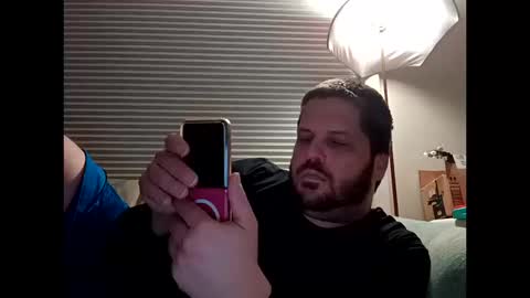 Snapshot of handsomedaddy198923 chatting on 10-14-25, 06:25 handsomedaddy198923 online show from 10-14-25, 06:25