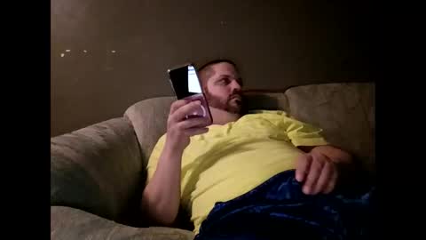 Handsomedaddy198923 online show from 04-09-26, 07:36