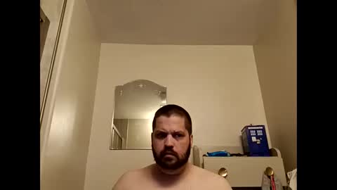 Handsomedaddy198923 online show from 05-27-26, 04:37