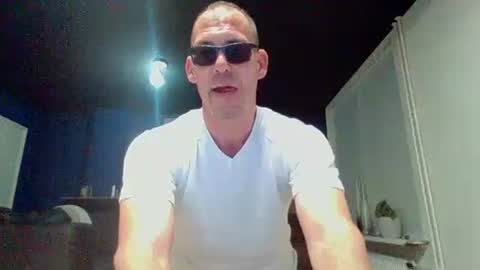 handsomeguy4ever online show from 11-09-25, 04:33