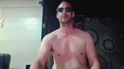 handsomeguy4ever online show from 04-23-26, 10:34